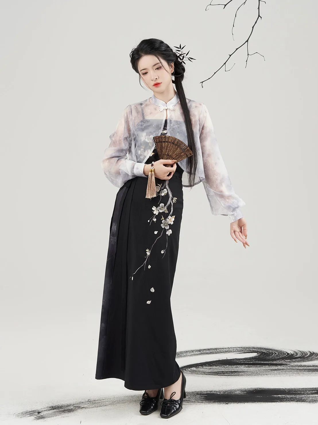 Modern Hanfu x Song Dynasty: Dark Plum 暗梅 (Preorder)