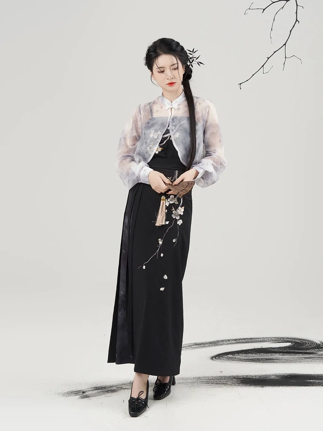 Modern Hanfu x Song Dynasty: Dark Plum 暗梅 (Preorder)