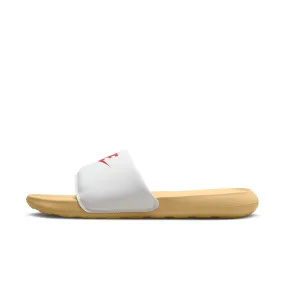 Nike Victori One Slides (Summit White/University Red/Sesame)